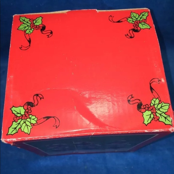 ⭐️🌸All Star Snowman Football Player Resin Figurine - Picture 8 of 11